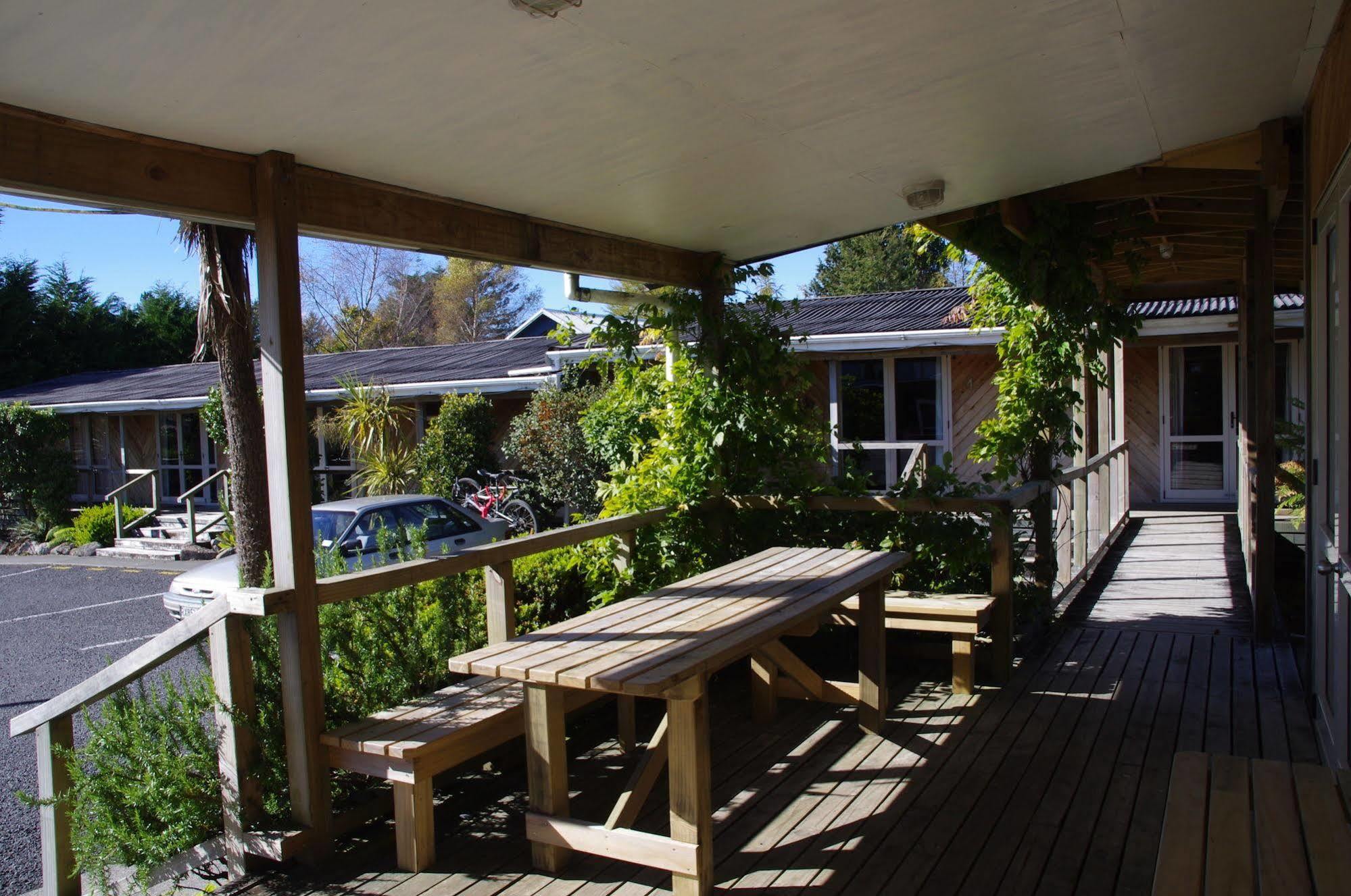 נשיונל פארק Plateau Lodge מראה חיצוני תמונה